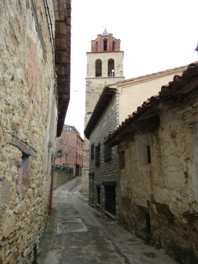 Hostal Paquita Allepuz Exterior photo